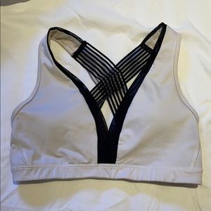 Victoria’s Secret - V Neck Plunge Mesh Sports Bra